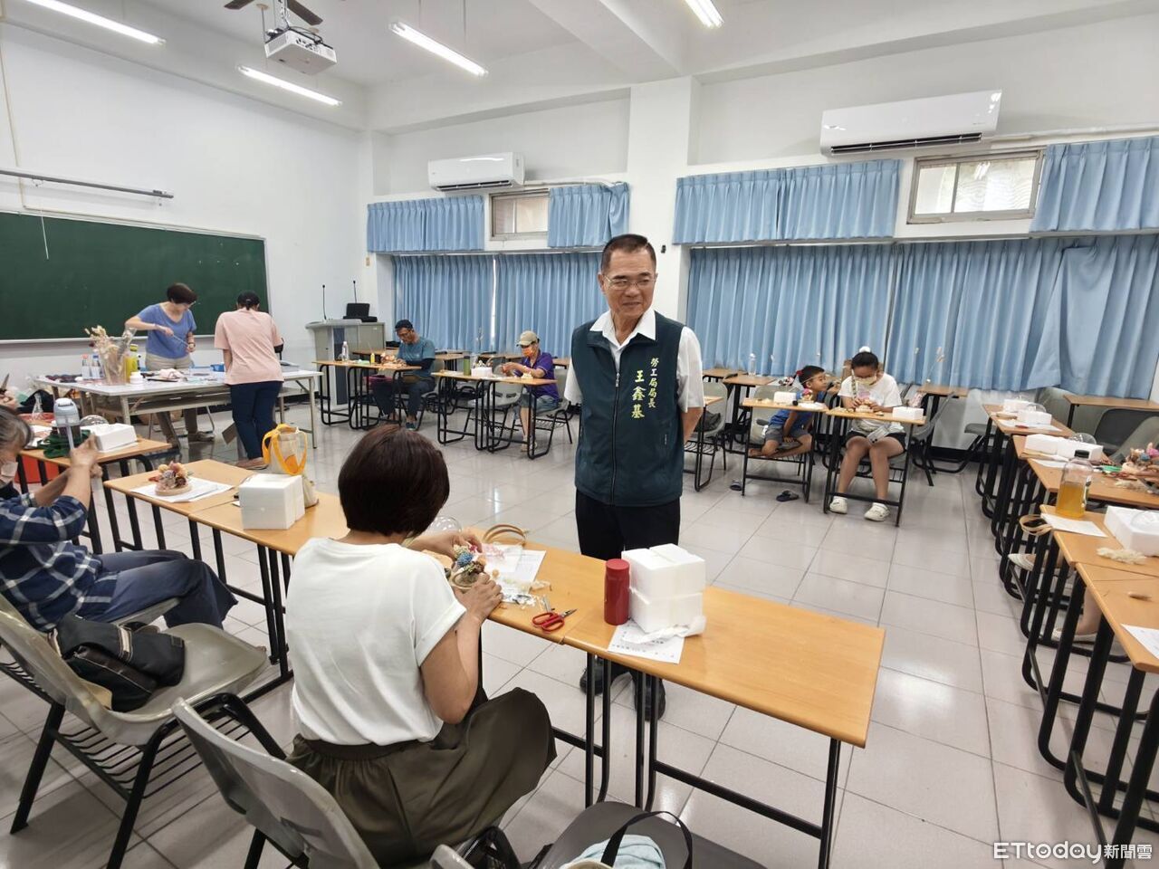 勞工朋友巧手玩花藝 台南麻豆曾文園區打造美學生活 | ETtoday地方新聞 | ETtoday新聞雲