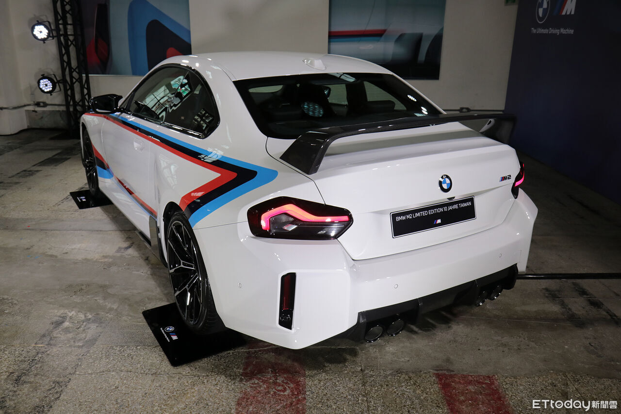 ▲388萬起！BMW「M2雙門跑車10周年限量版」開賣　世界冠軍烤漆加持。（圖／記者張慶輝攝）