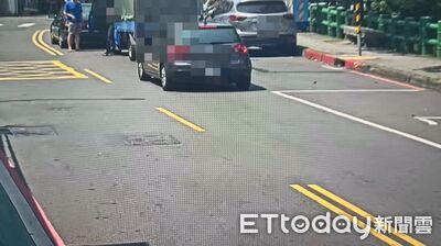 北投小貨車追撞!毒駕男下車查看忘拉手煞車...倒退嚕再撞建物