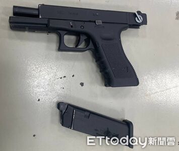 桃園酒醉男持瓦斯槍路邊閒晃　嚇壞過往民眾