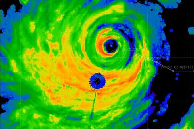 巴威肆虐關島!即時影像曝光 台灣網友喊「怕豹」:雷達陣亡了