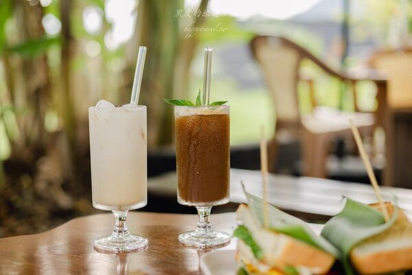 ▲▼飲咖啡都蘭山下香草園。（圖／黑皮的旅遊筆記授權提供）