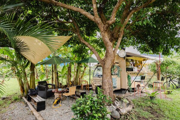 ▲▼飲咖啡都蘭山下香草園。（圖／黑皮的旅遊筆記授權提供）