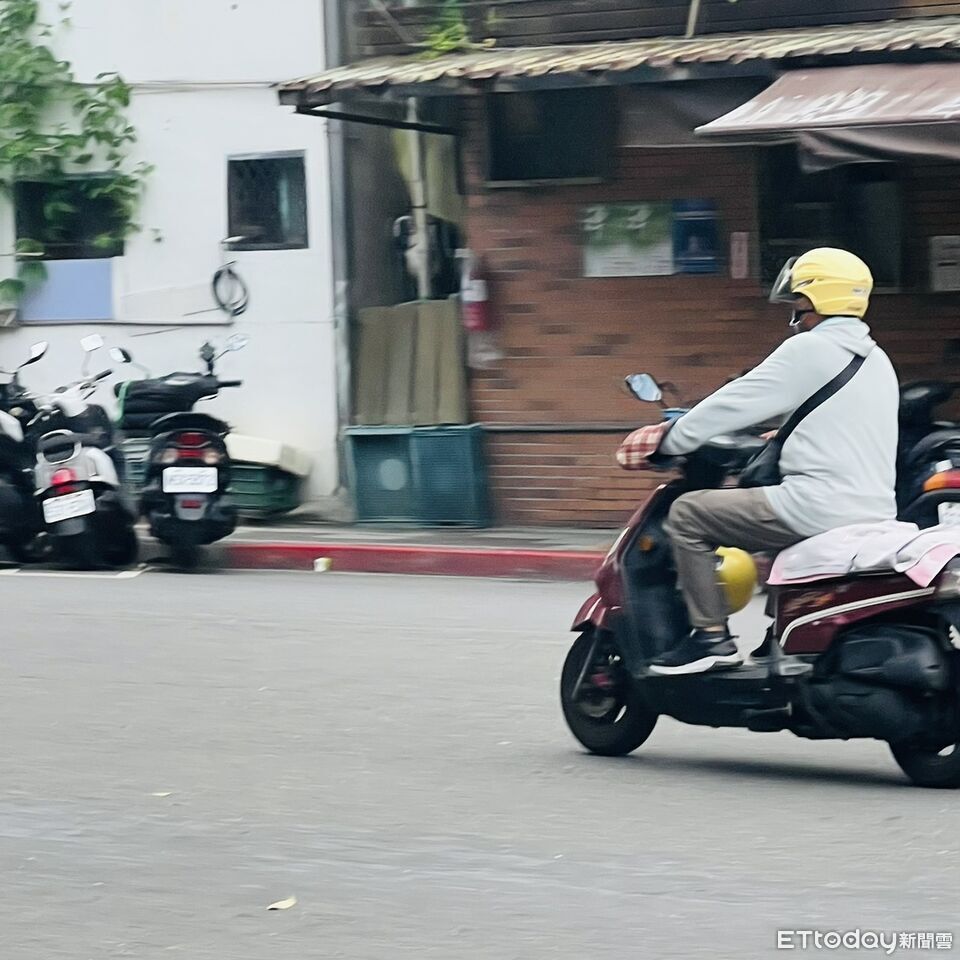 北投機車阿伯不是觀光奇觀 在地短程接送需求背後的下一個考驗 | ETtoday生活新聞 | ETtoday新聞雲