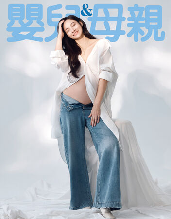 ▲謝沛恩挺孕肚拍雜誌。（圖／嬰兒與母親提供）