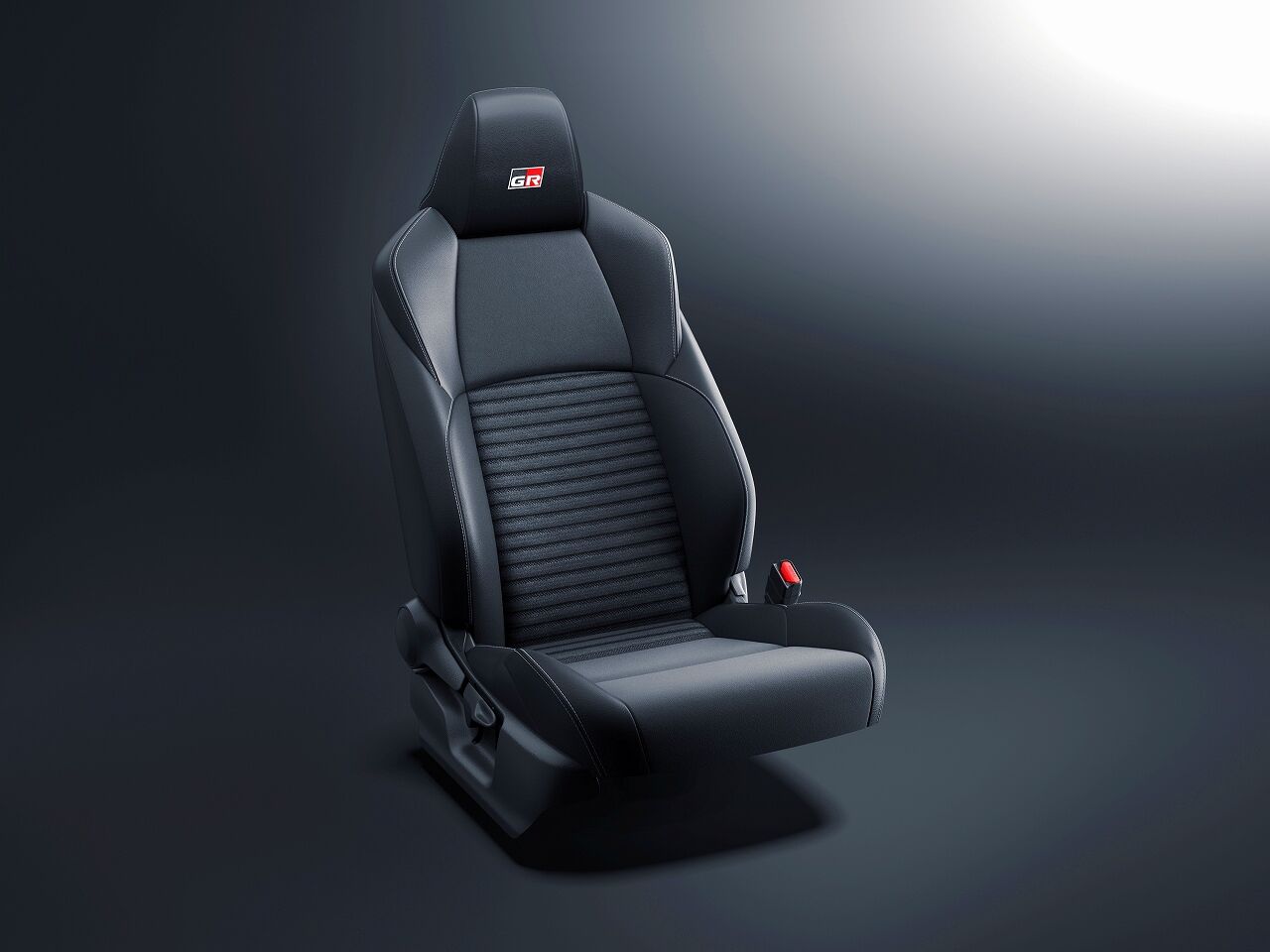 ▲TOYOTA推出新Aqua，還是日本最便宜的GR Sport。（圖／翻攝自TOYOTA）