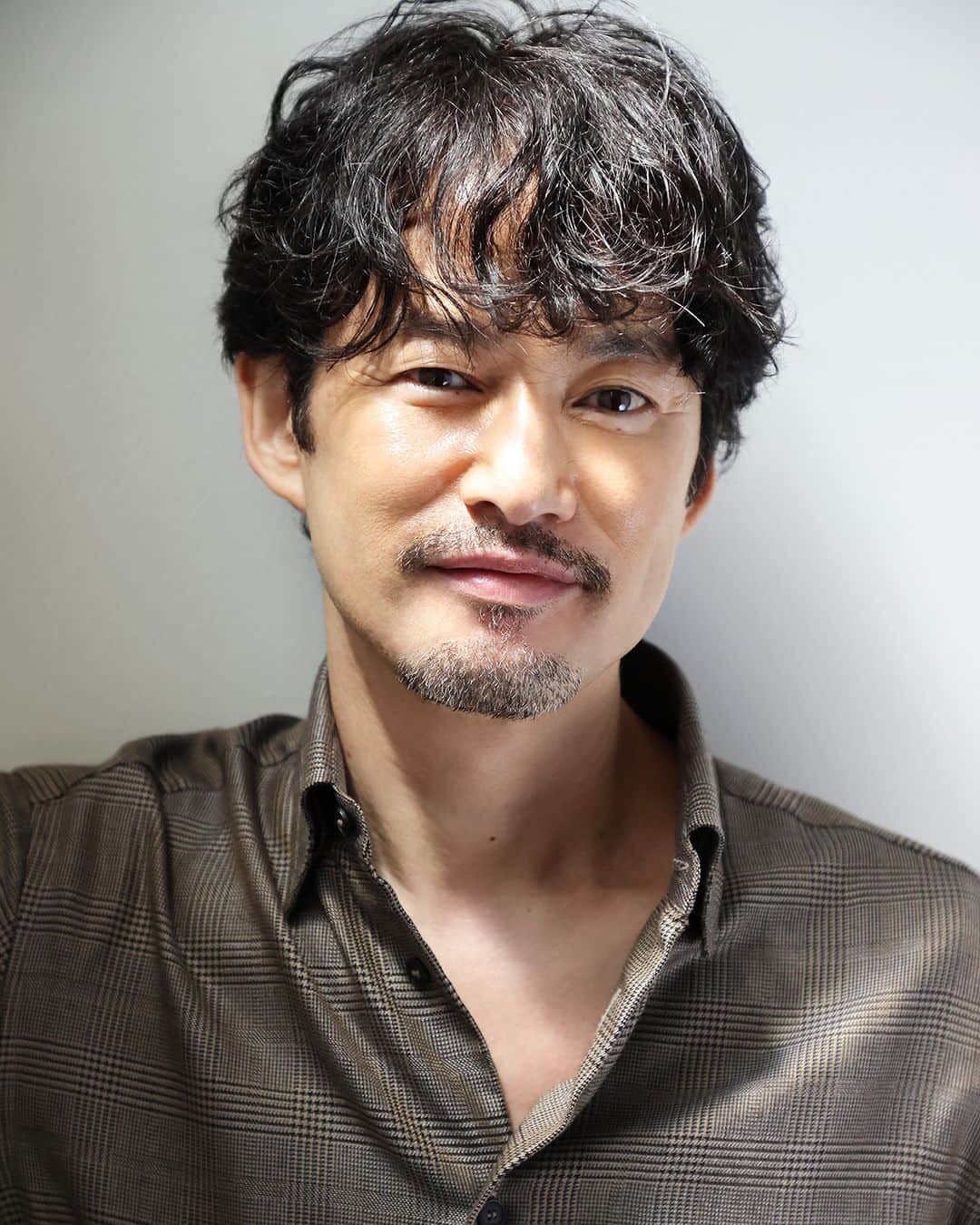 ▲▼竹野內豐無眉露白牙!《氣體人》造型大變…網嚇瘋。(圖/翻攝自X)