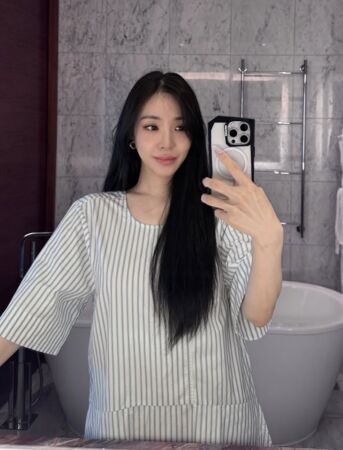 ▲▼嗑爆！卞約漢、蒂芬妮抱「新成員」新婚放閃　粉絲狂喊：終於等到。（圖／翻攝自卞約漢、蒂芬妮IG）