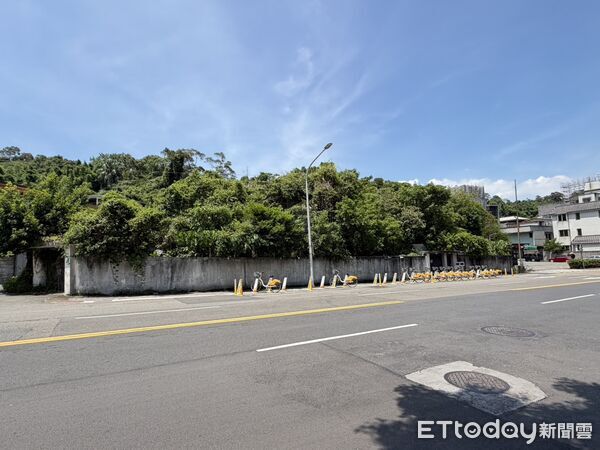 ▲▼       內湖廢墟      。（圖／記者項瀚攝）