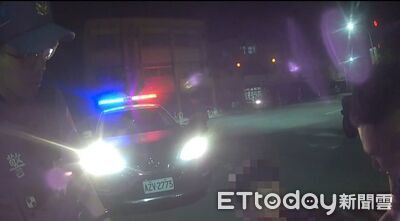  馬蘭暖警化身臨時推手　護送輪椅民眾平安返家
