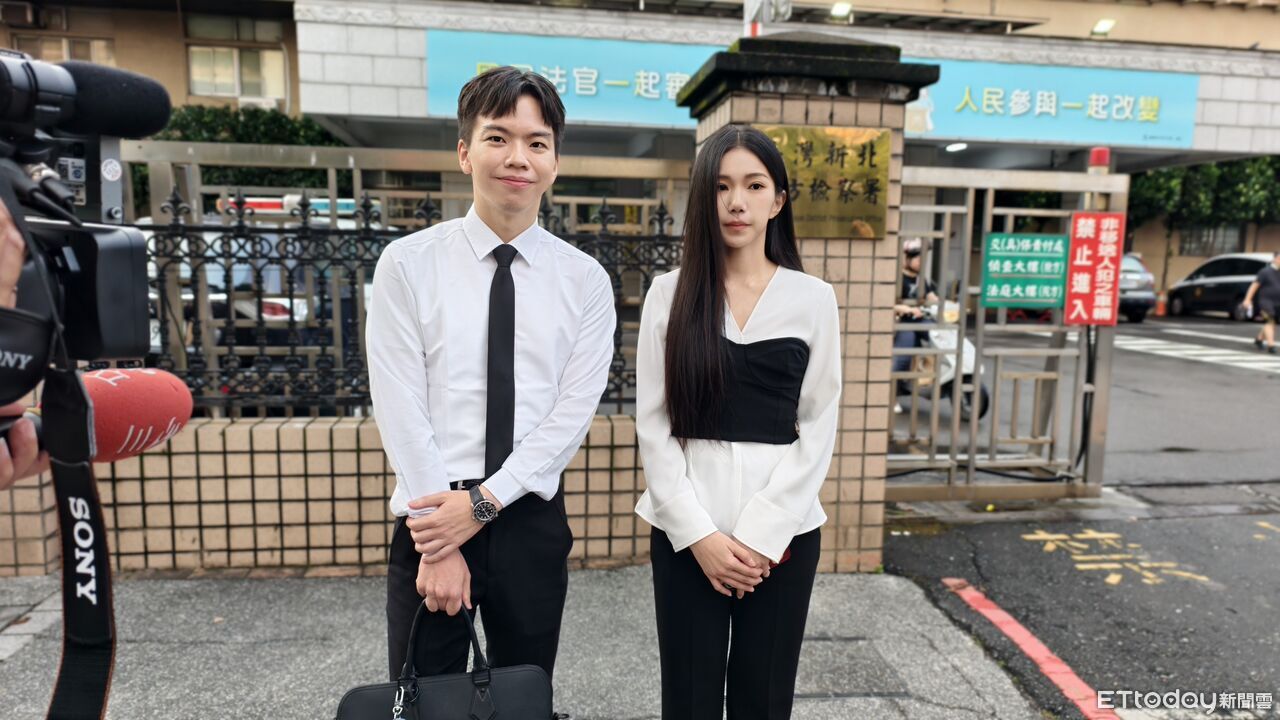 昔幫張家辯護挨酸！律師比YA嗨喊「家寧無罪」　掀熱議親回：可以罵我