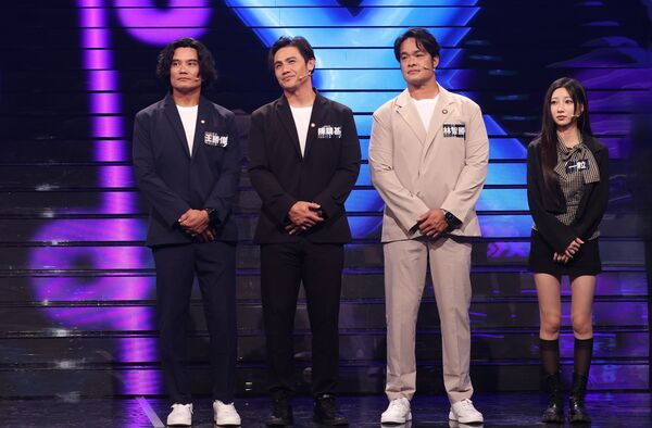 ▲▼「原棒協F3成員」王勝偉、陳鏞基、林智勝，上哈林主持公視《哈！真相大白了》宣傳公益高爾夫球賽。（圖／公視提供）