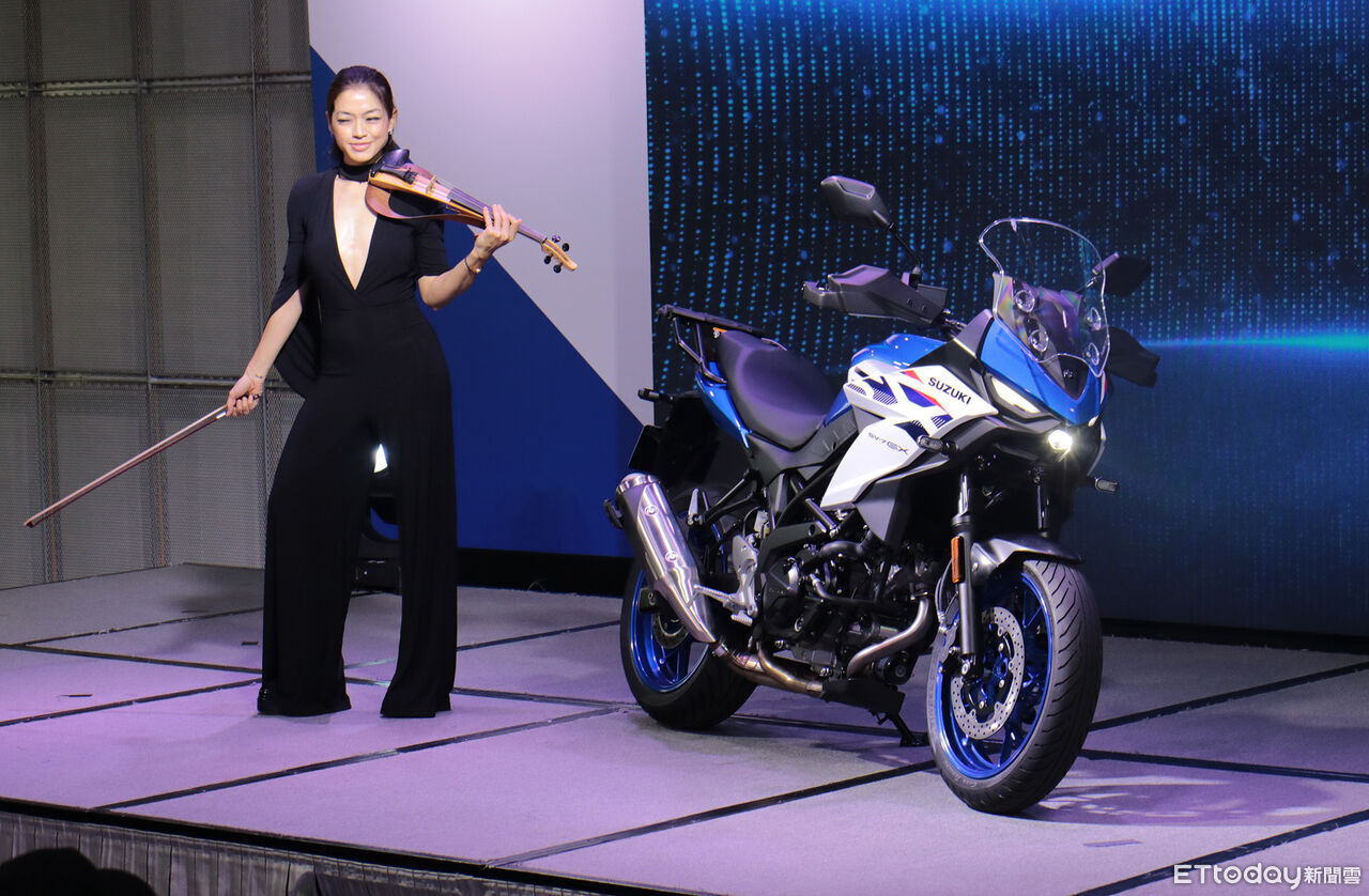 ▲Suzuki「跨界重機SV-7GX」台灣開賣　同級唯一V雙引擎。（圖／記者張慶輝攝）