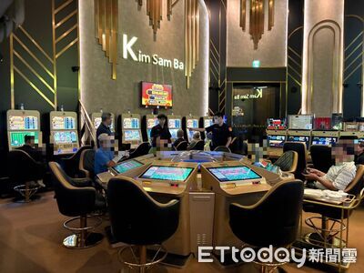 暑假掃蕩賭博電玩!新竹警抄電子遊藝場 逮66人查扣104萬賭資