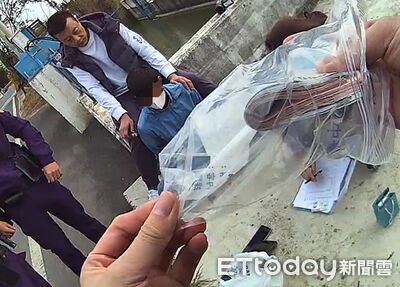 越南男詐團打工「墓仔埔取貨」收提款卡 台中警斧頭破窗逮人