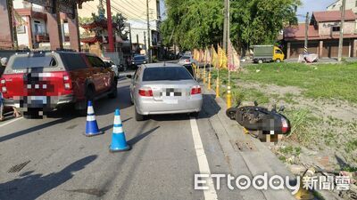 母載病女拜拜卻出事!途中撞路邊機車 副駕37歲女兒當場死亡