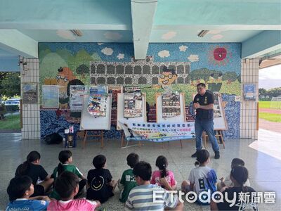 台東少年隊攜手豐里國小足球營　向「性、網、暴、毒」犯罪說不