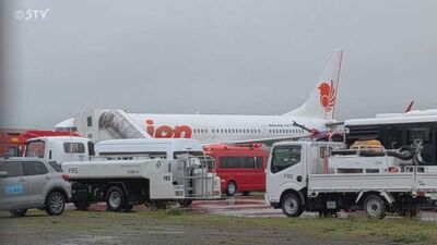 快訊／日本北海道新千歲機場「客機機艙起火」　發現行動電源自燃