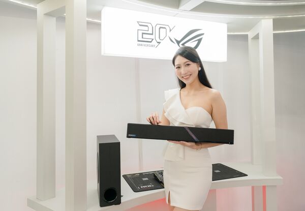 ▲▼▲華碩發表 ROG Gjallar 旗艦電競 Soundbar 以及 ROG Raikiri II Pro PC 控制器，協助玩家提升操控與遊戲體驗。（圖／華碩提供）
