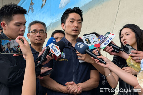 ▲台北市長蔣萬安視察華江疏散門防颱作業情形。（圖／記者林敬旻攝）
