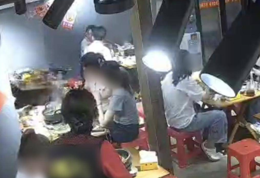 ▲▼情侶喇舌打翻火鍋！　熱湯燙淋女客「一吻代價21萬」。（圖／翻攝自揚子晚報）