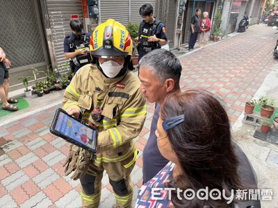 台南東區煮食不慎竄濃煙　消防員入屋關爐火幸無傷亡