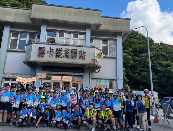 ▲成功環台圓夢，台灣單車天使赴上海再創騎跡