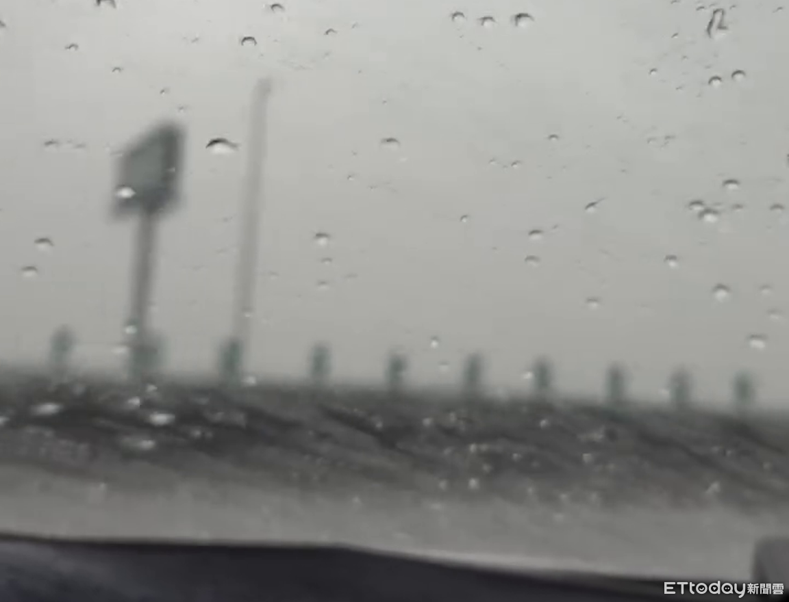 國3草屯段大雨自小客變「瘋狂陀螺」 猛轉360度第一視角畫面曝 | ETtoday社會新聞 | ETtoday新聞雲