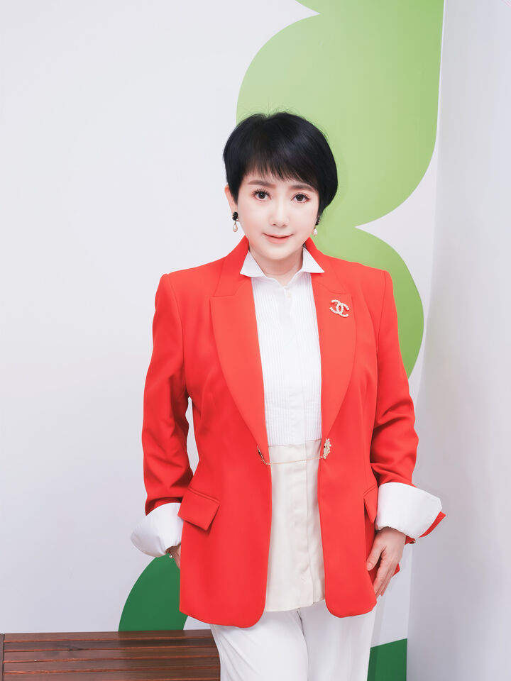 ▲▼周思潔。（圖／萊格悠國際文化有限公司提供）