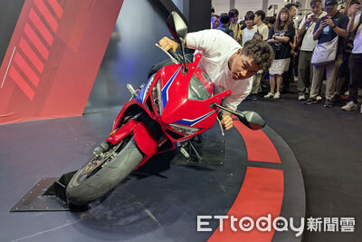 重機展／Honda「全車系23款到齊展出」！白黃紅牌通通可摸可跨