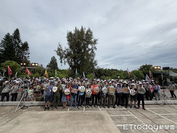 ▲▼ 金門國家公園管理處舉辦「重返前線｜金門戰地行軍體驗」活動 。（圖／記者鄭逢時攝）