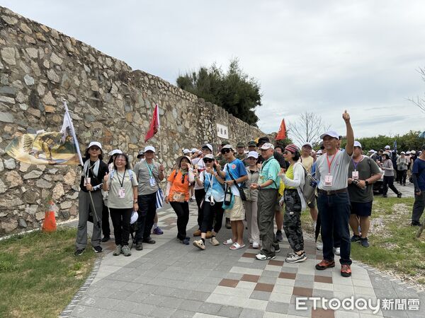 ▲▼ 金門國家公園管理處舉辦「重返前線｜金門戰地行軍體驗」活動 。（圖／記者鄭逢時攝）