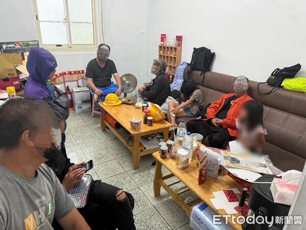 ▲▼巴威來襲，台電工程人員深入新竹尖石山區搶修慘受困，橫山警方救援。（圖／記者楊永盛翻攝）