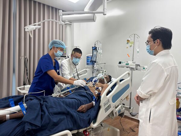 ▲▼越南富國島（Phu Quoc）附近海域11日船難至少15人罹難，全為印度人。其中一名獲救者在富國島接受治療。（圖／達志影像／美聯社）