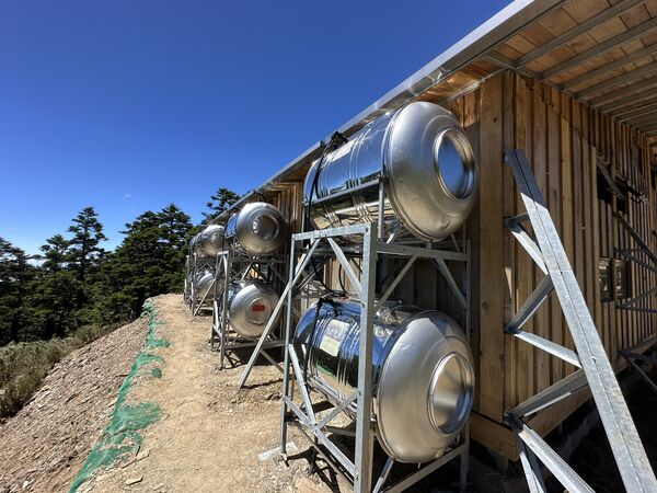 ▲▼奇萊山區新建的「奇萊山屋」已完工、完成驗收，預計於8月起試營運。（圖／國家公園署提供）
