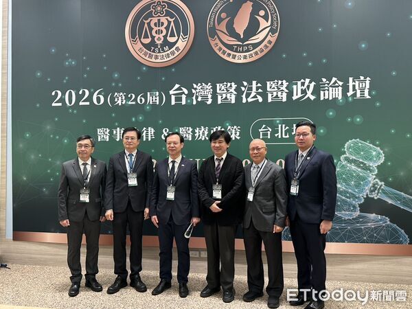 衛福部部長石崇良出席「2026台灣醫法醫政論壇」。（圖／記者趙于婷攝）