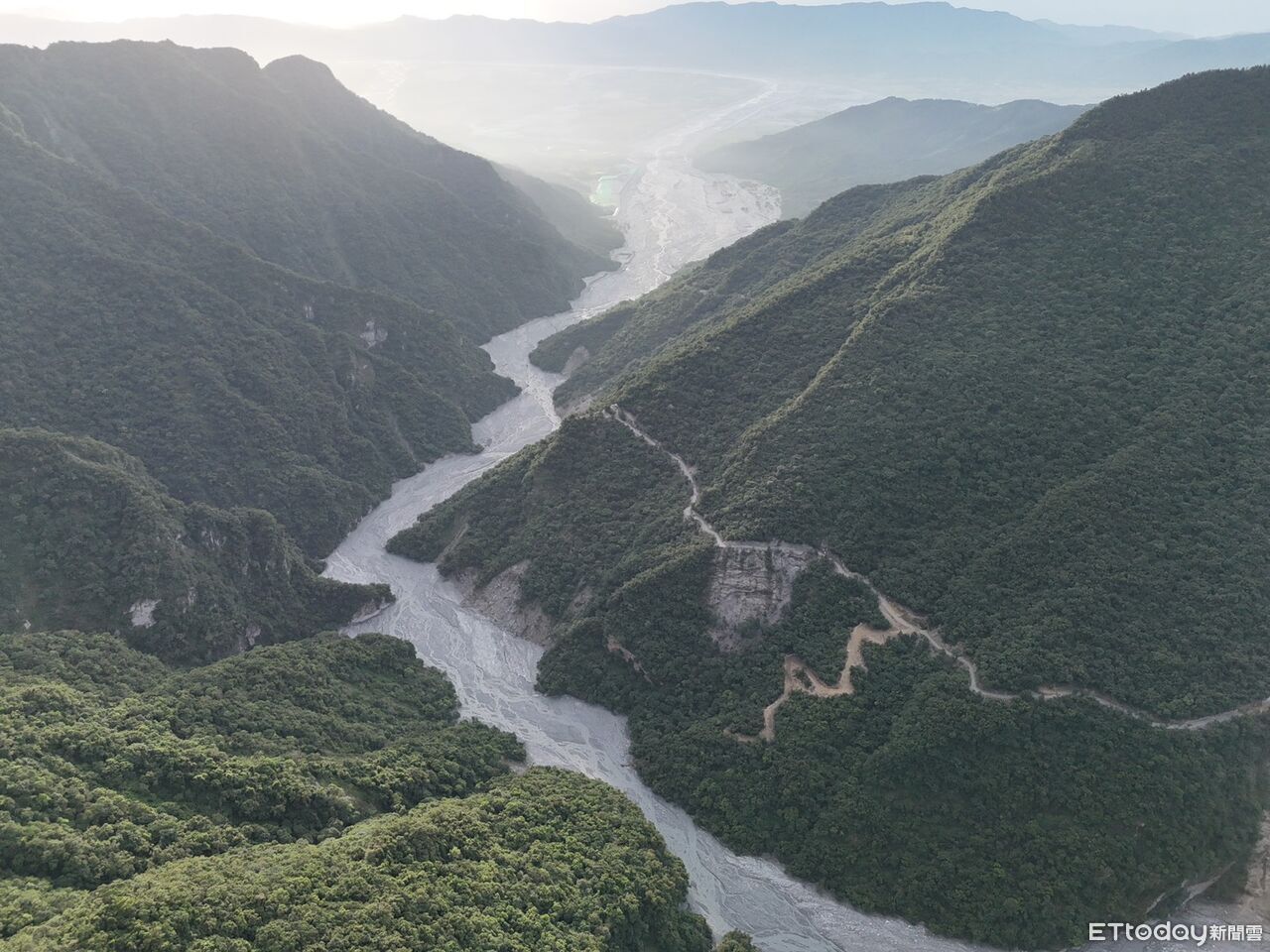 巴威警報解除!馬太鞍堰塞湖解除黃色警戒 最新空拍照曝 | ETtoday地方新聞 | ETtoday新聞雲