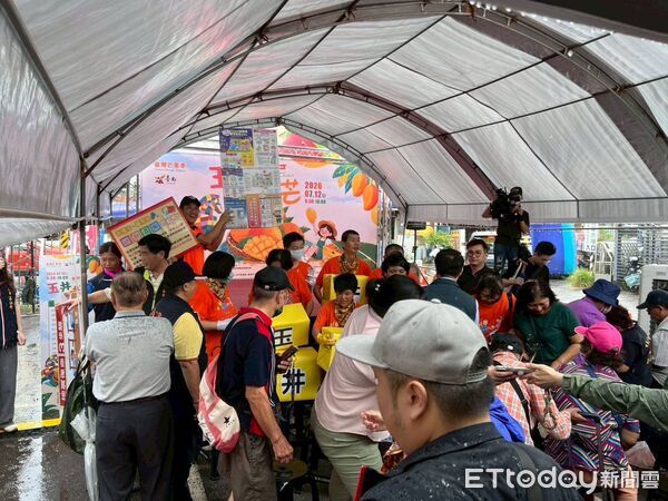 ▲2026台南國際芒果節產地壓軸場「玉井好芒」熱鬧登場，玉井消防分隊進駐活動現場宣導防火及防災安全。（記者林東良翻攝，下同）