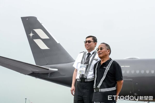 ▲▼星宇航空藝術機STARLUX AIRSORAYAMA SILVER今首航東京。（圖／星宇航空提供）