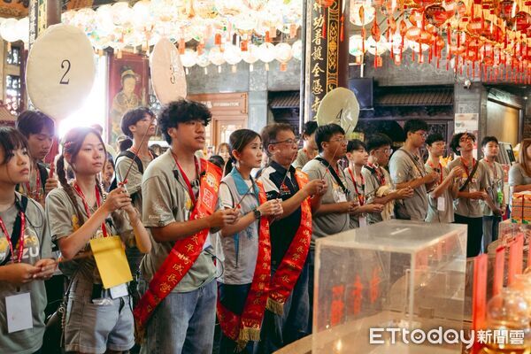 ▲西螺太平媽冬令成長營吸引120多名學童參與，在大哥哥、大姊姊陪伴下展開充滿歡笑的寒假學習旅程。（圖／記者游瓊華翻攝）