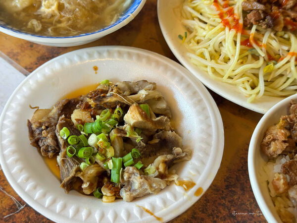 ▲▼煌明假魚肚。（圖／部落客台南好Food遊授權提供）