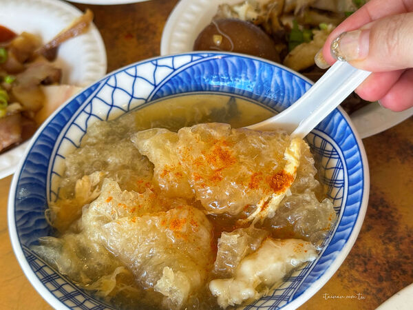 ▲▼煌明假魚肚。（圖／部落客台南好Food遊授權提供）