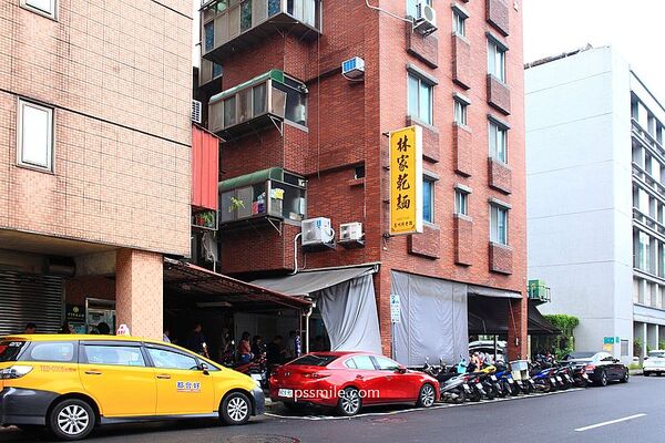 ▲▼林家乾麵。（圖／UPSSMILE向上的微笑萍子 旅食設影授權提供）