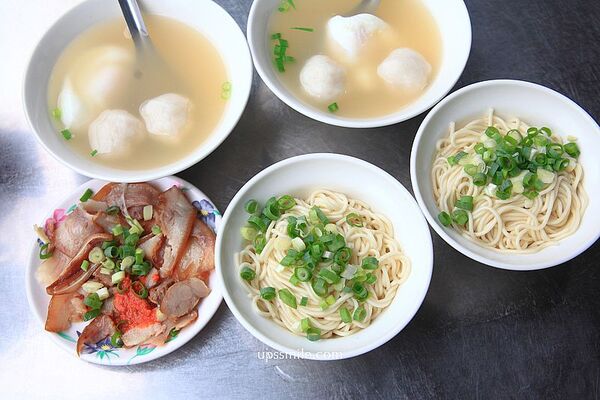 ▲▼林家乾麵。（圖／UPSSMILE向上的微笑萍子 旅食設影授權提供）