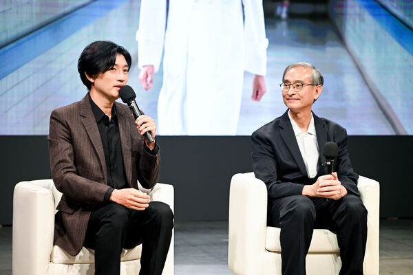 ▲曾少宗在《他的靈魂與他的書店》中飾演醫生。（圖／大愛提供）