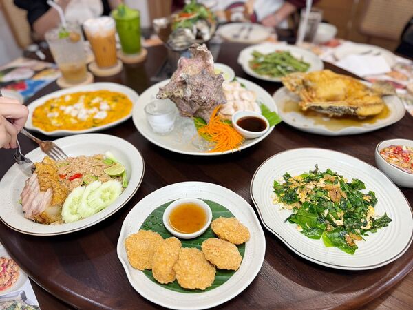 ▲▼Savoey @The Mercury Ville at Chidlom+九大神明祈福。（圖／VIVIYU小世界授權提供）
