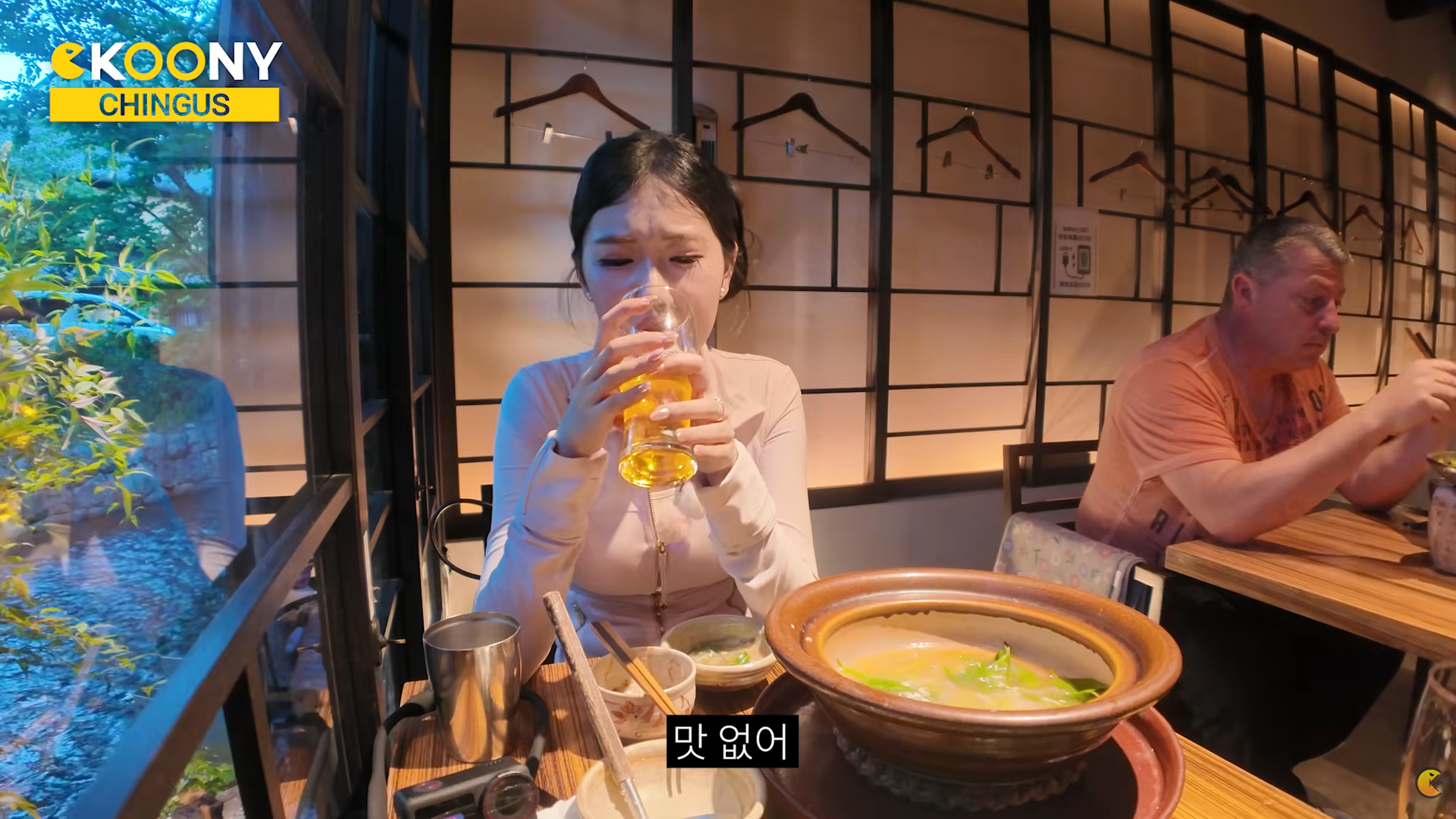 ▲▼中國籍女性葳葳無禮批評店家，「日本料理很難吃」。（圖／翻攝自YouTube）