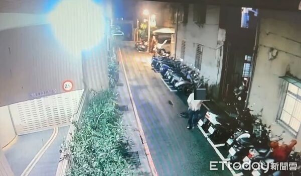 ▲▼75歲的楊男才因竊案剛假釋出獄，上個月又再度在永和犯案。（圖／記者陸運陞翻攝）