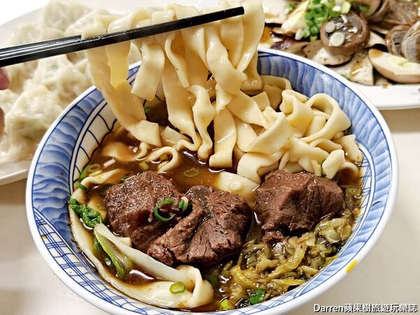 ▲▼日新牛肉麵。（圖／部落客DARREN蘋果樹旅遊玩樂誌授權提供）