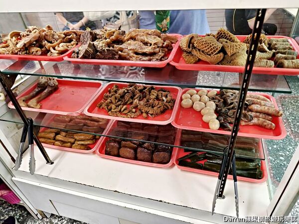 ▲▼日新牛肉麵。（圖／部落客DARREN蘋果樹旅遊玩樂誌授權提供）
